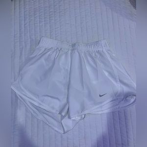 White nike shorts